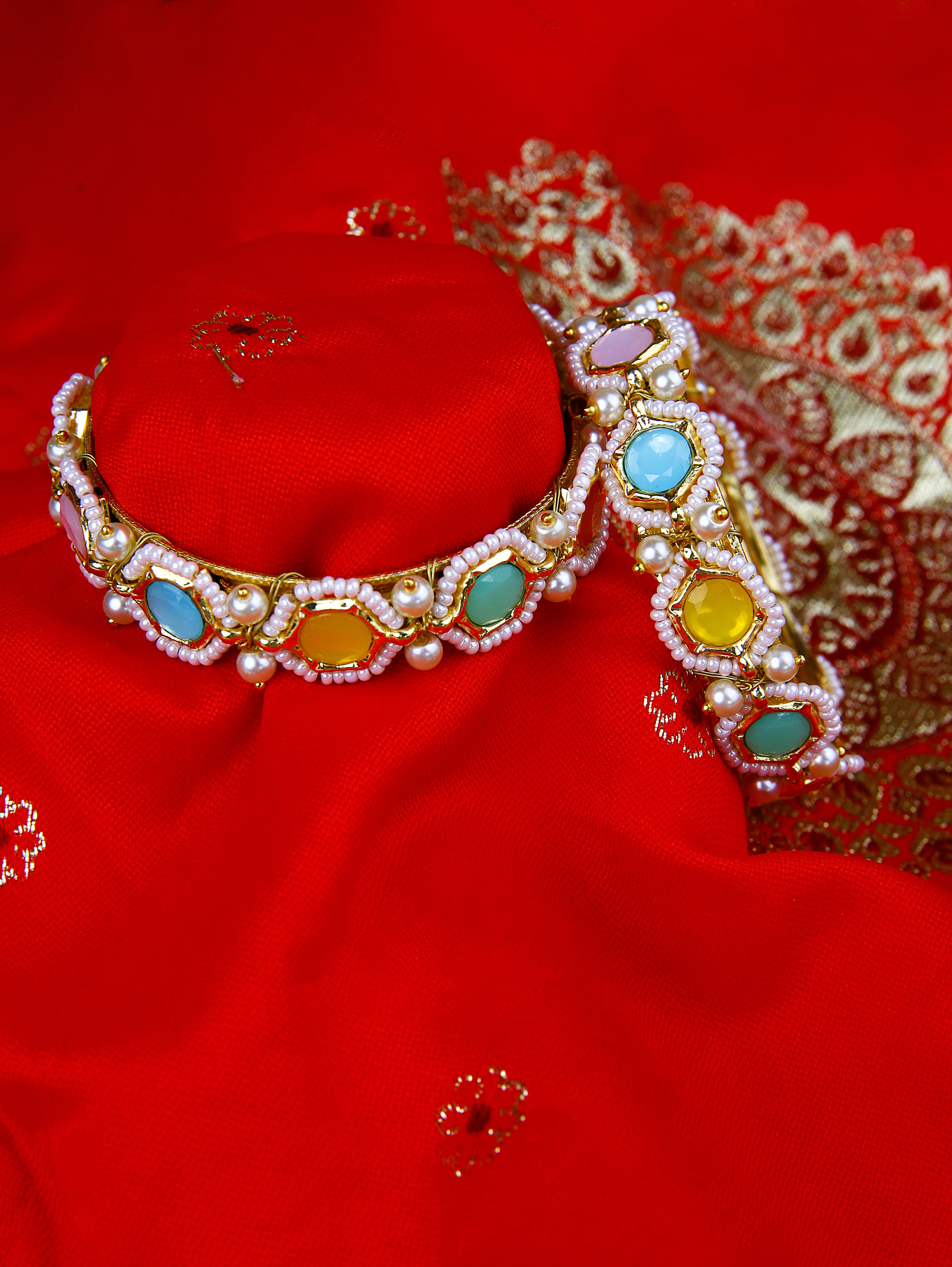 Gold Finish Kundan  Polki &  Small Pearl Openabal Bangle new