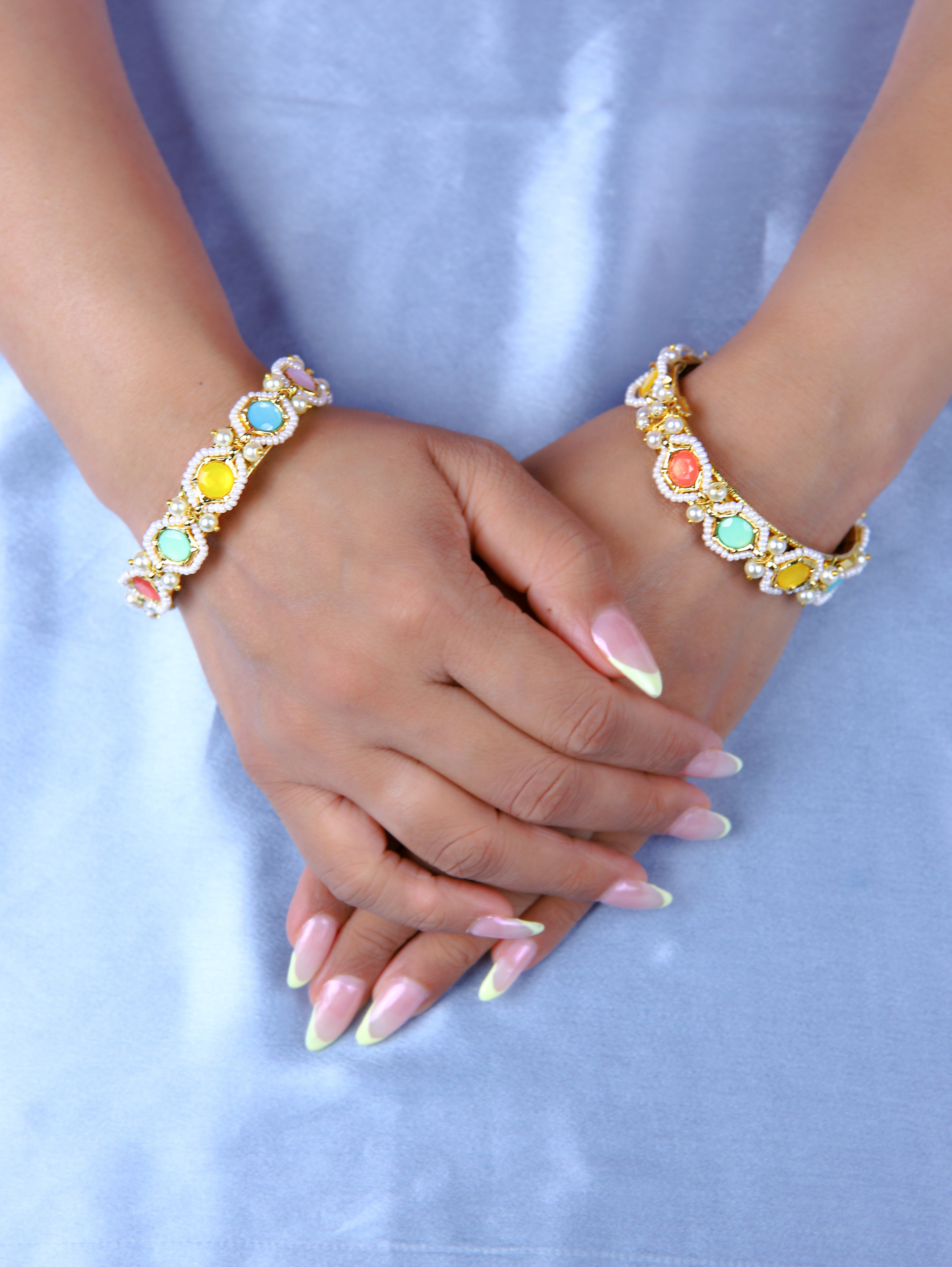 Gold Finish Kundan  Polki &  Small Pearl Openabal Bangle new