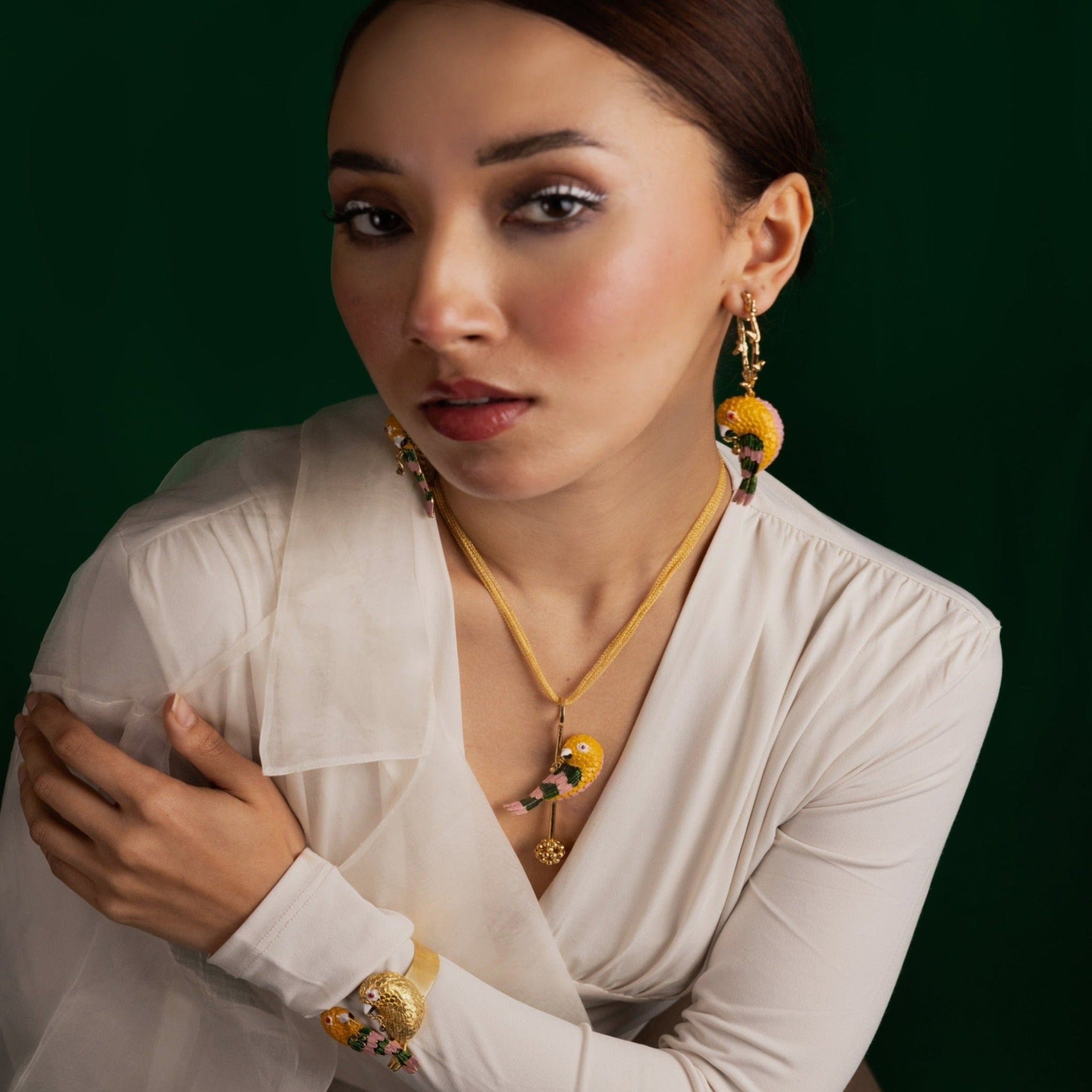 Clinging sophistication pendant