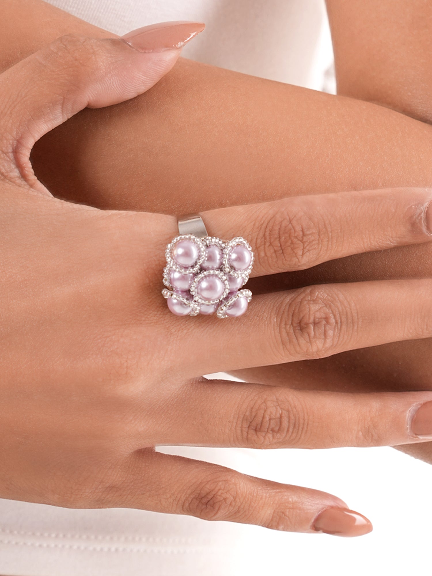 Kwan lilac finger ring