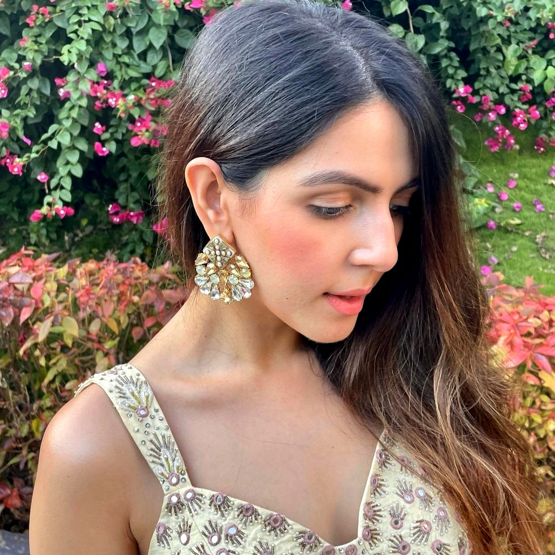 Nivi Earrings