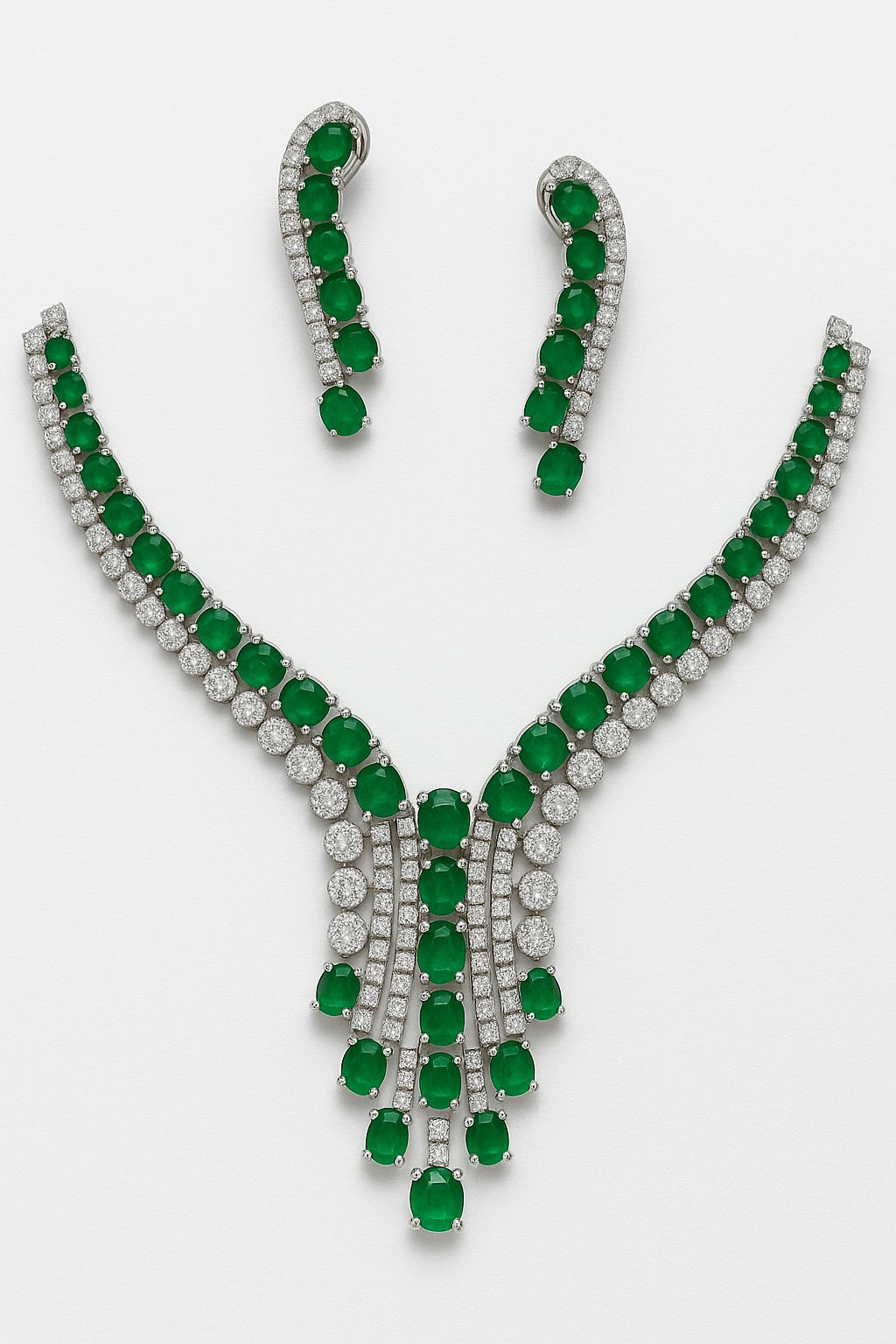 Curved Emerald & Diamond Collarette Set