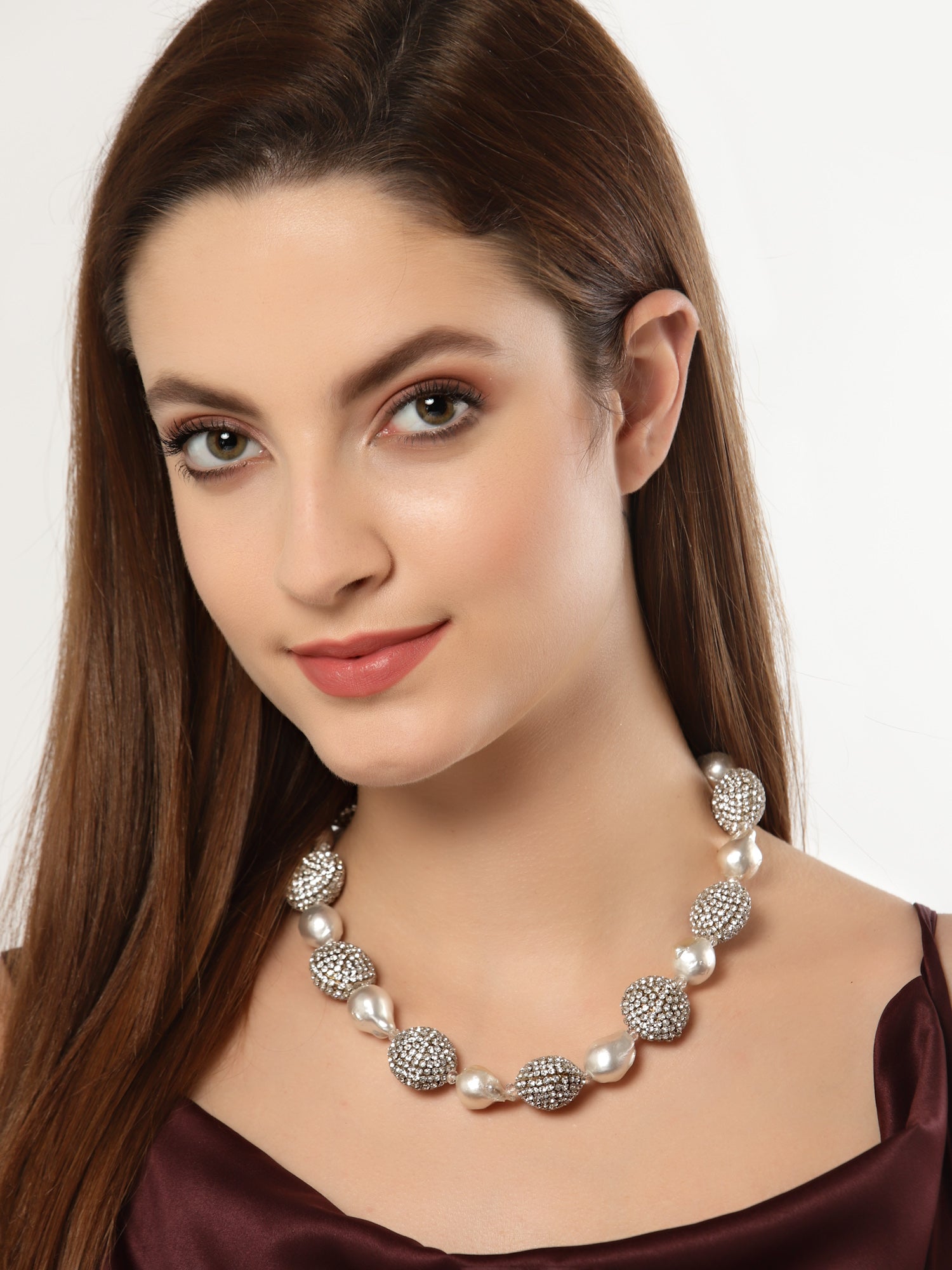 Luminous Pearl Choker