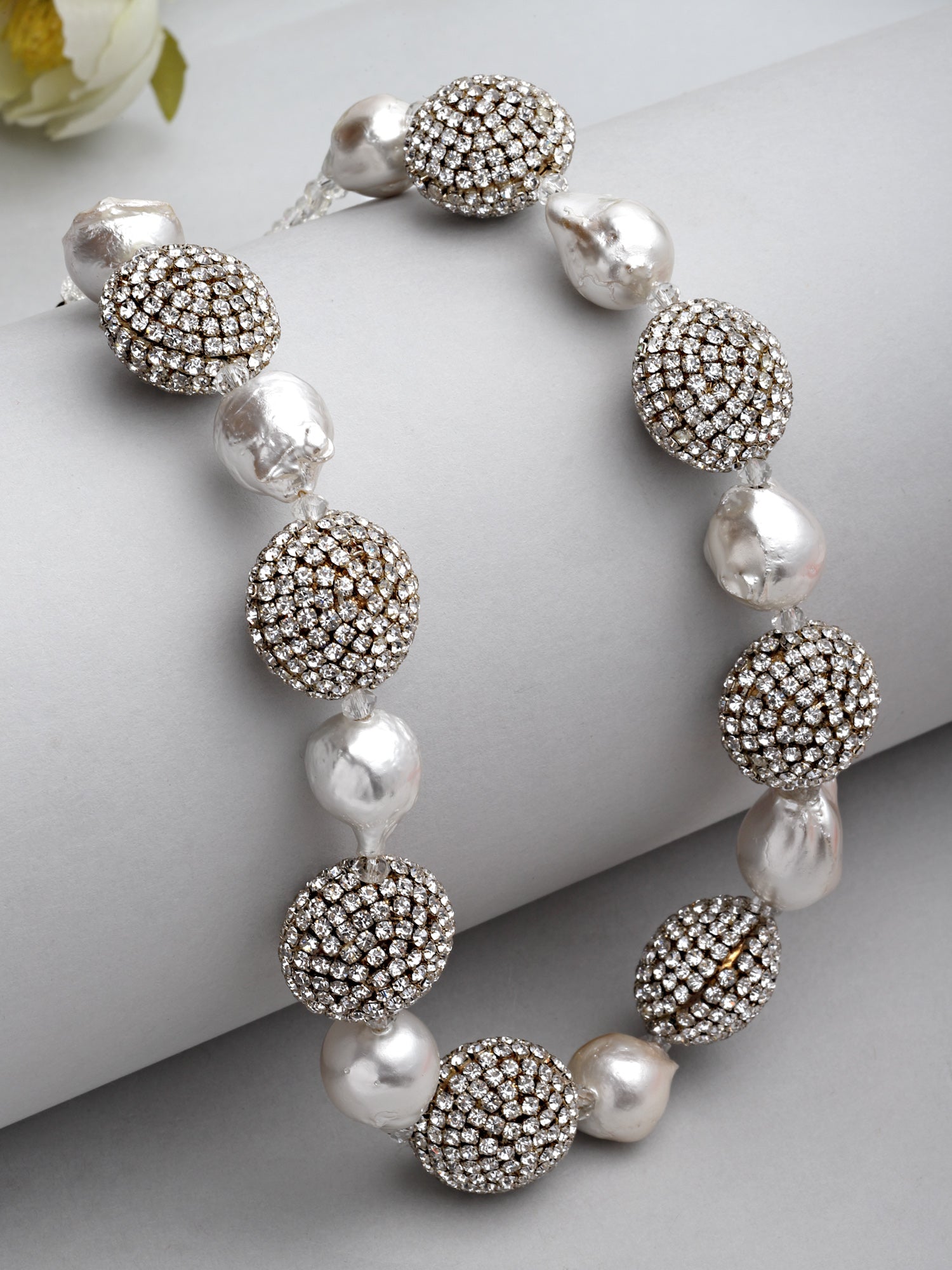 Luminous Pearl Choker