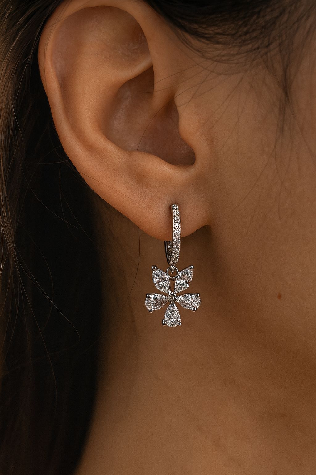 Classic Flower Dangler Earring In 925 Silver