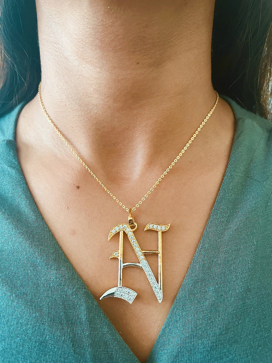 Brillo Iniziale Charm Necklace