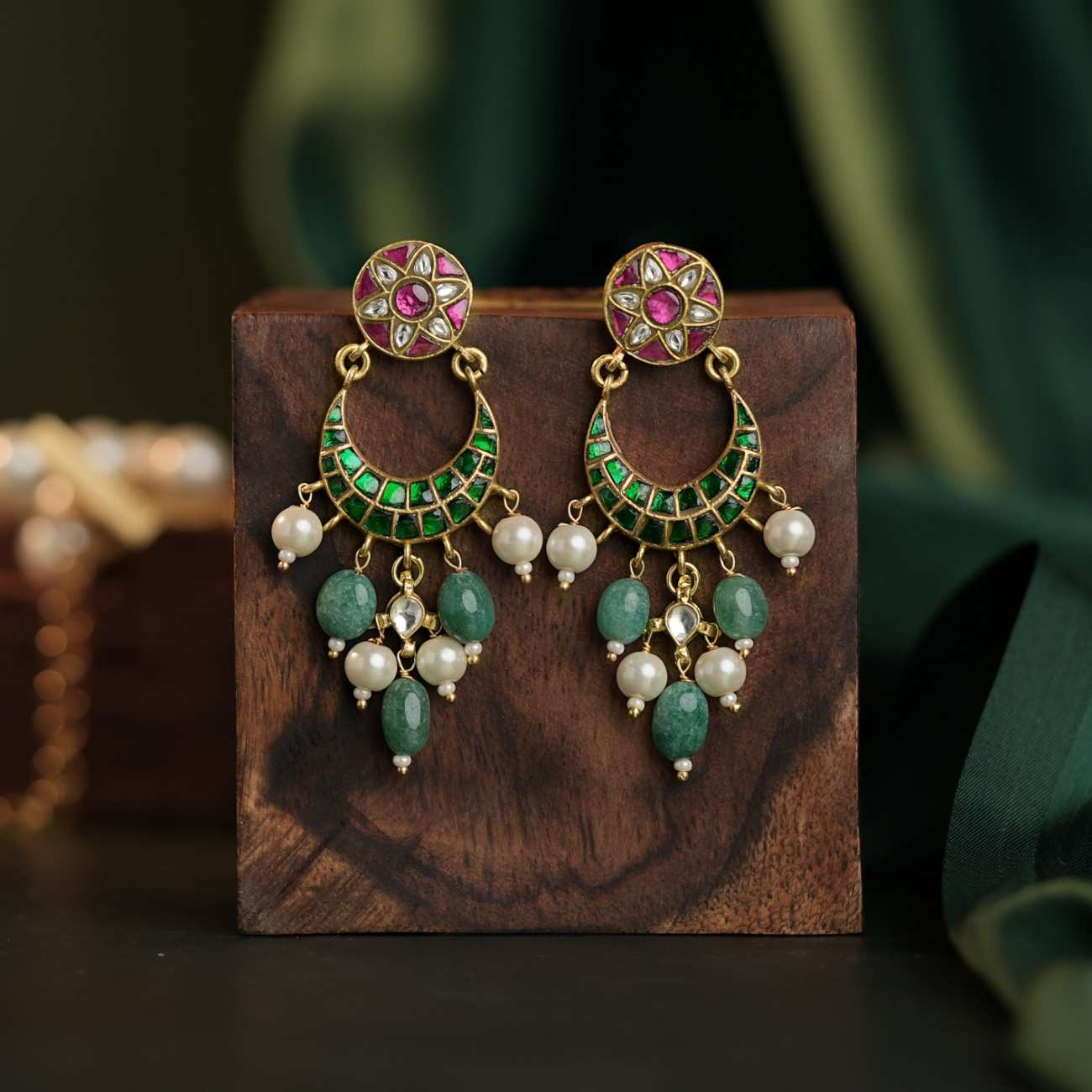 Elegant Pink and Green Chokker set