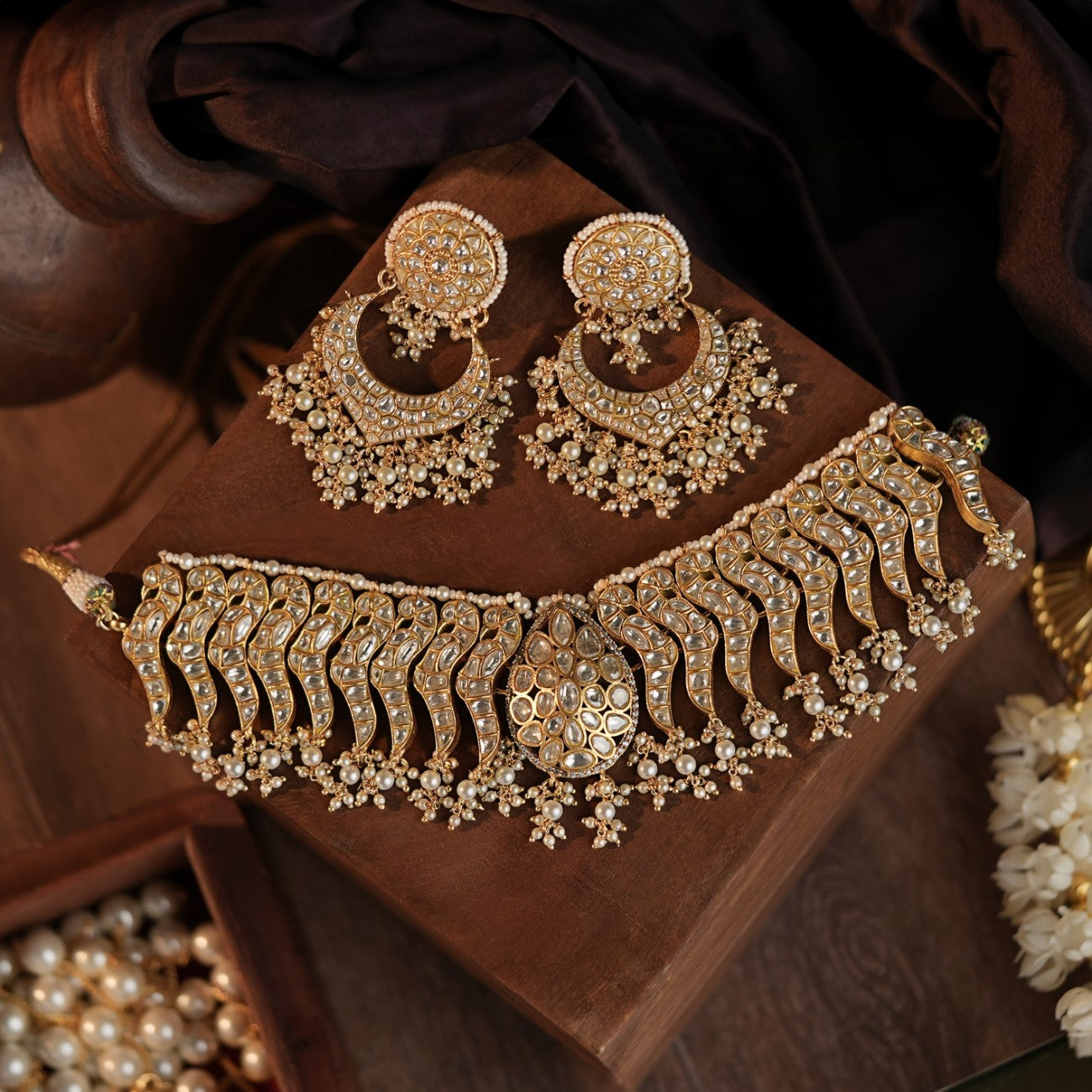 Ethnic Royal pearl Neckalace set