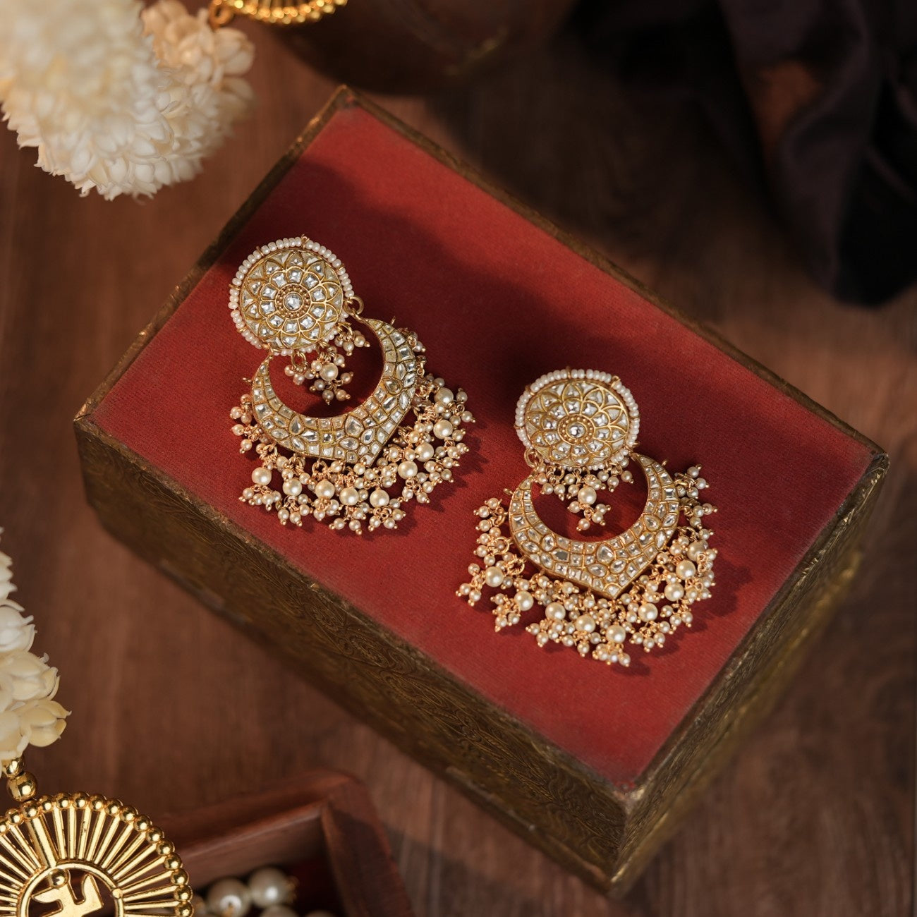 Ethnic Royal pearl Neckalace set