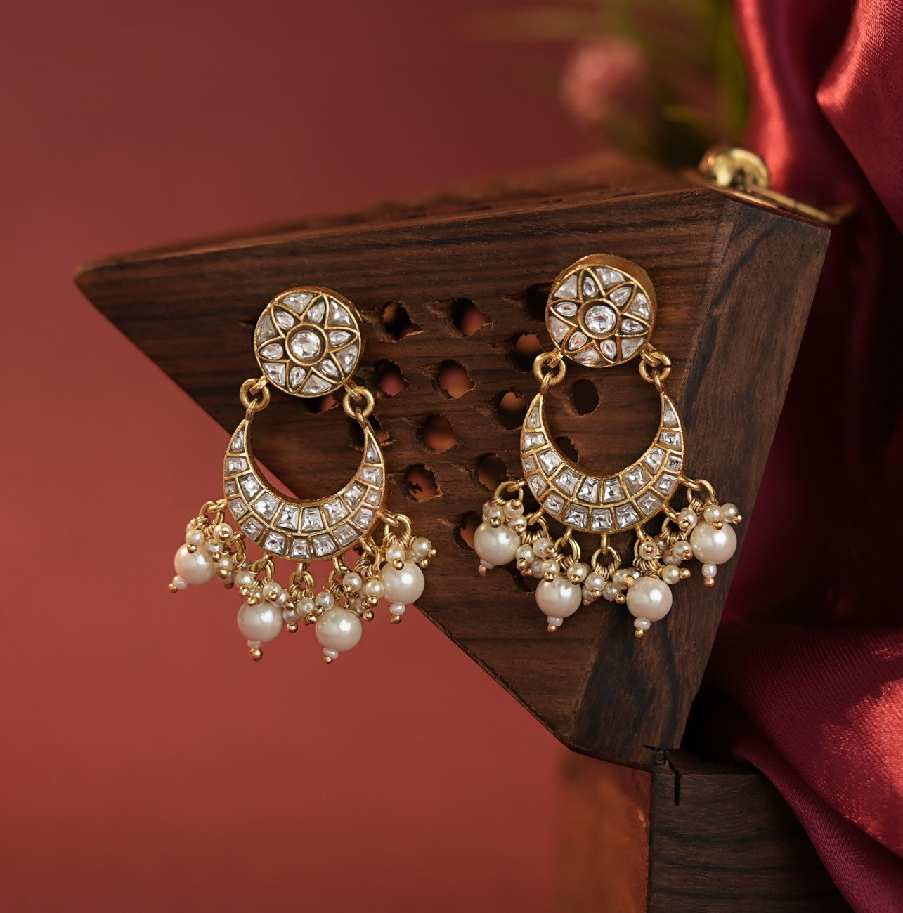 Minimalist  pearl necklace set