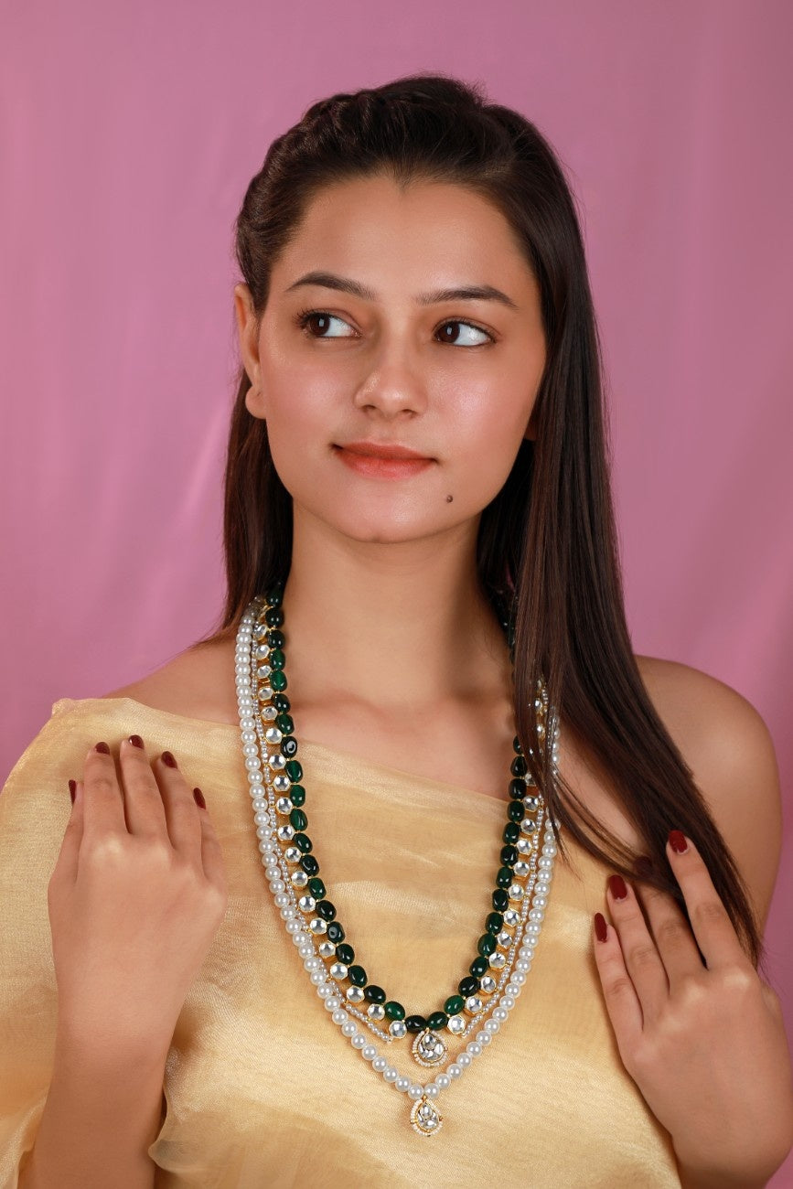 Emerald with white jadtar stone and pearl maala