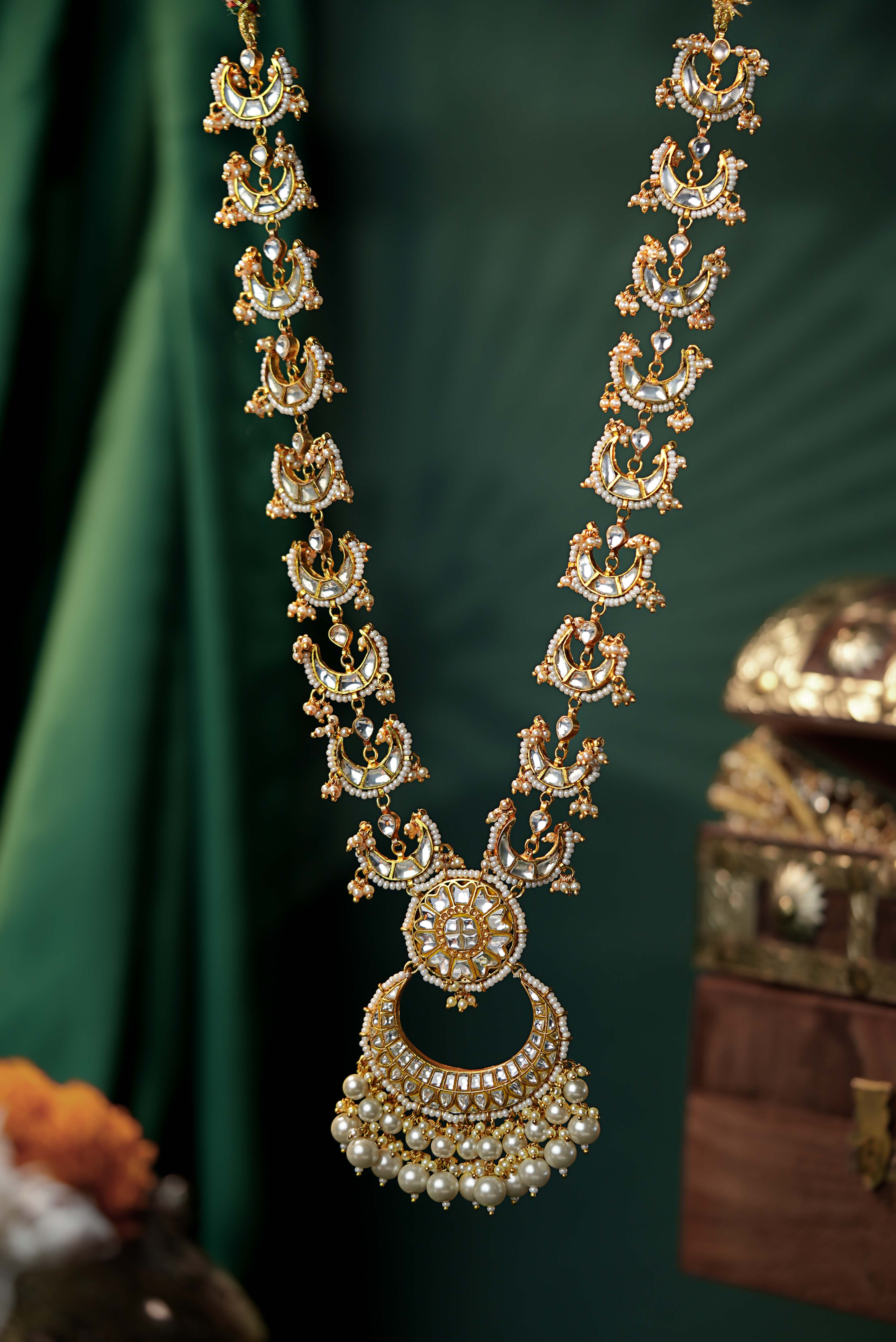 Royal long pendant necklace