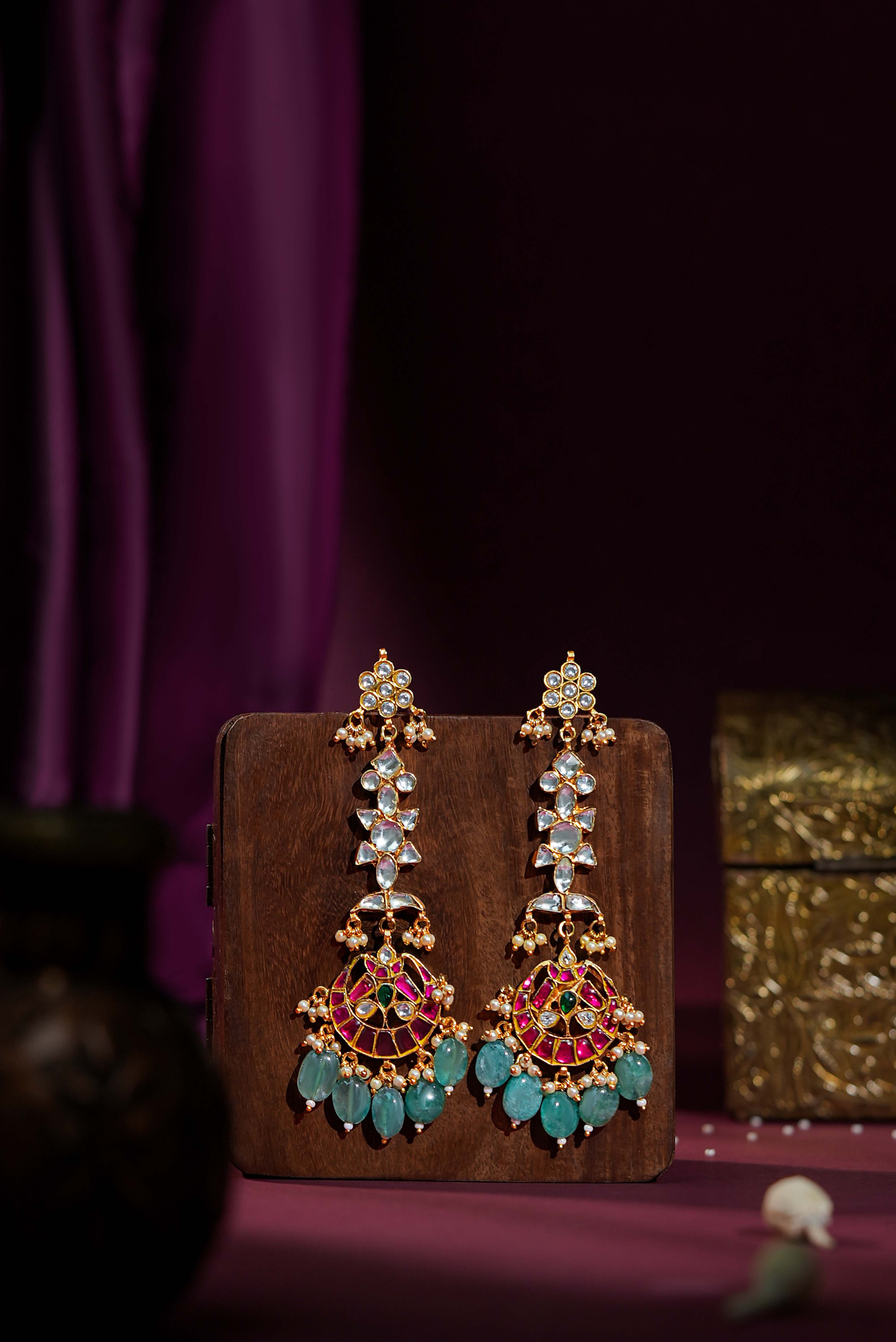Jadau long pendant necklace