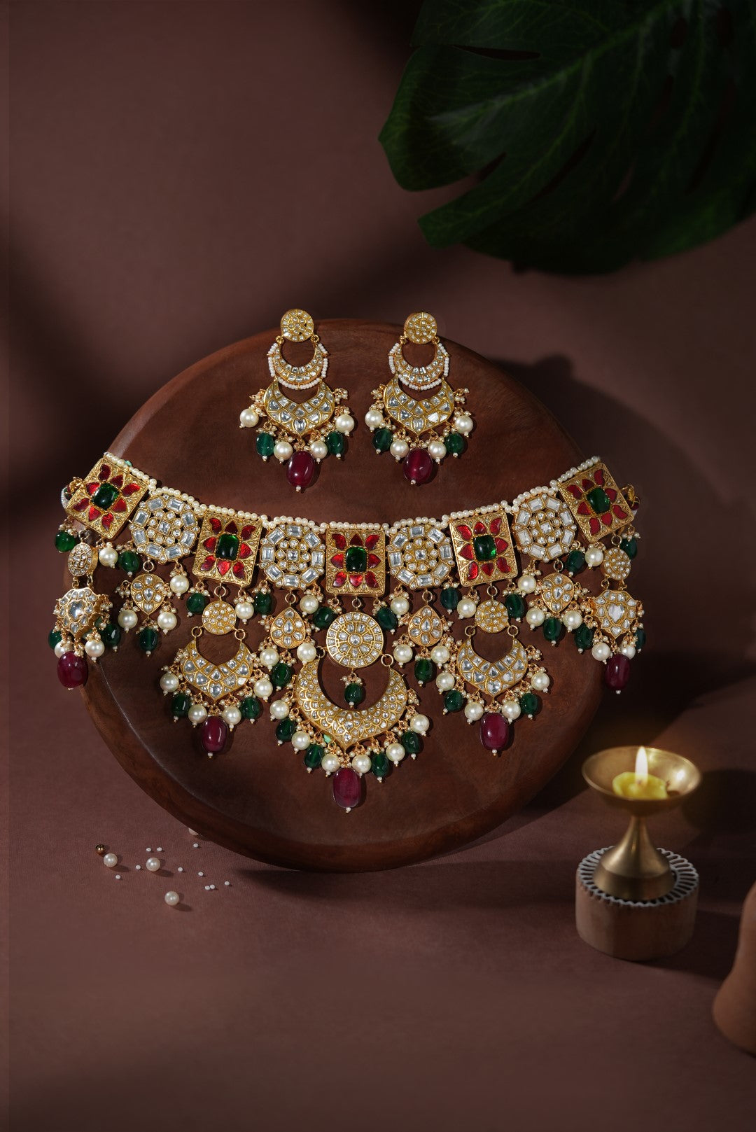 Emerald green beads and pearl Necklace set
