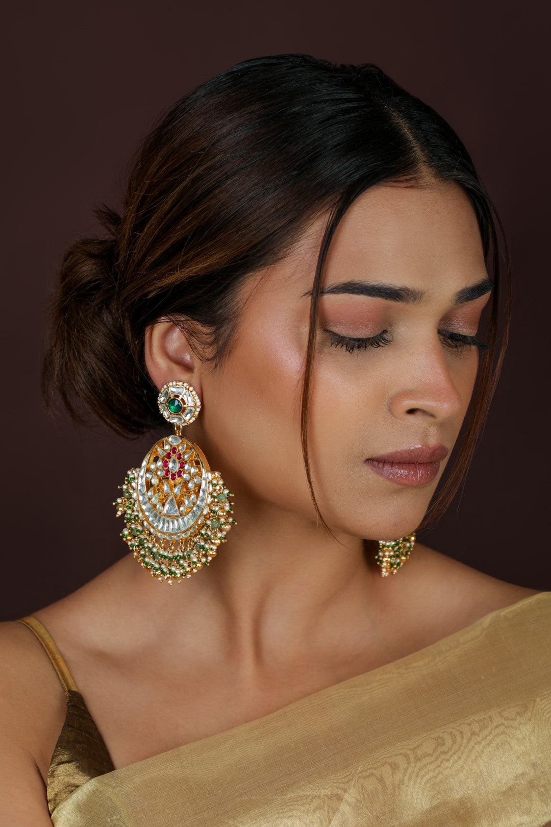 Traditional Indian Kundan bridal jewelry set,