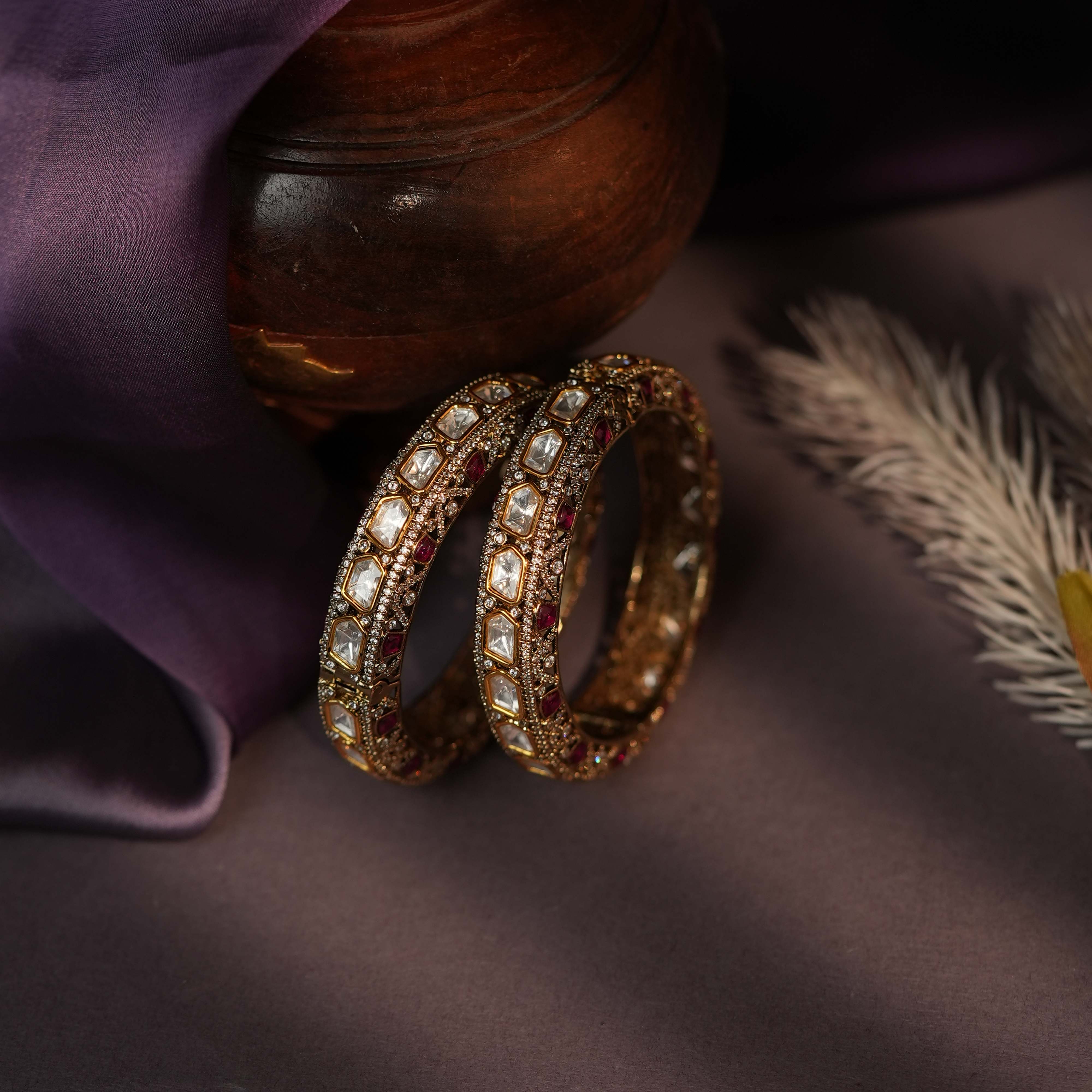 Pink whitemozanite stone bangle(single pc)