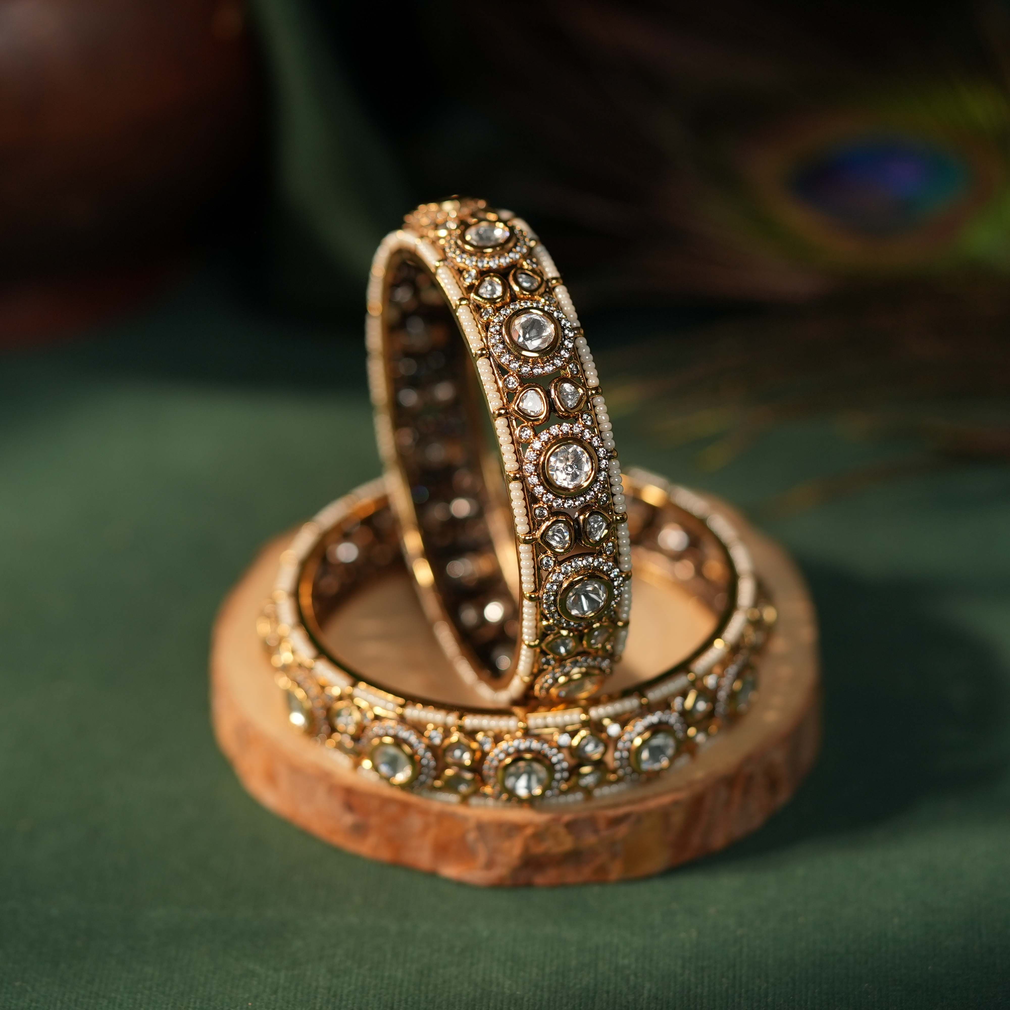 White jadtar stone bangle for women(single pc)