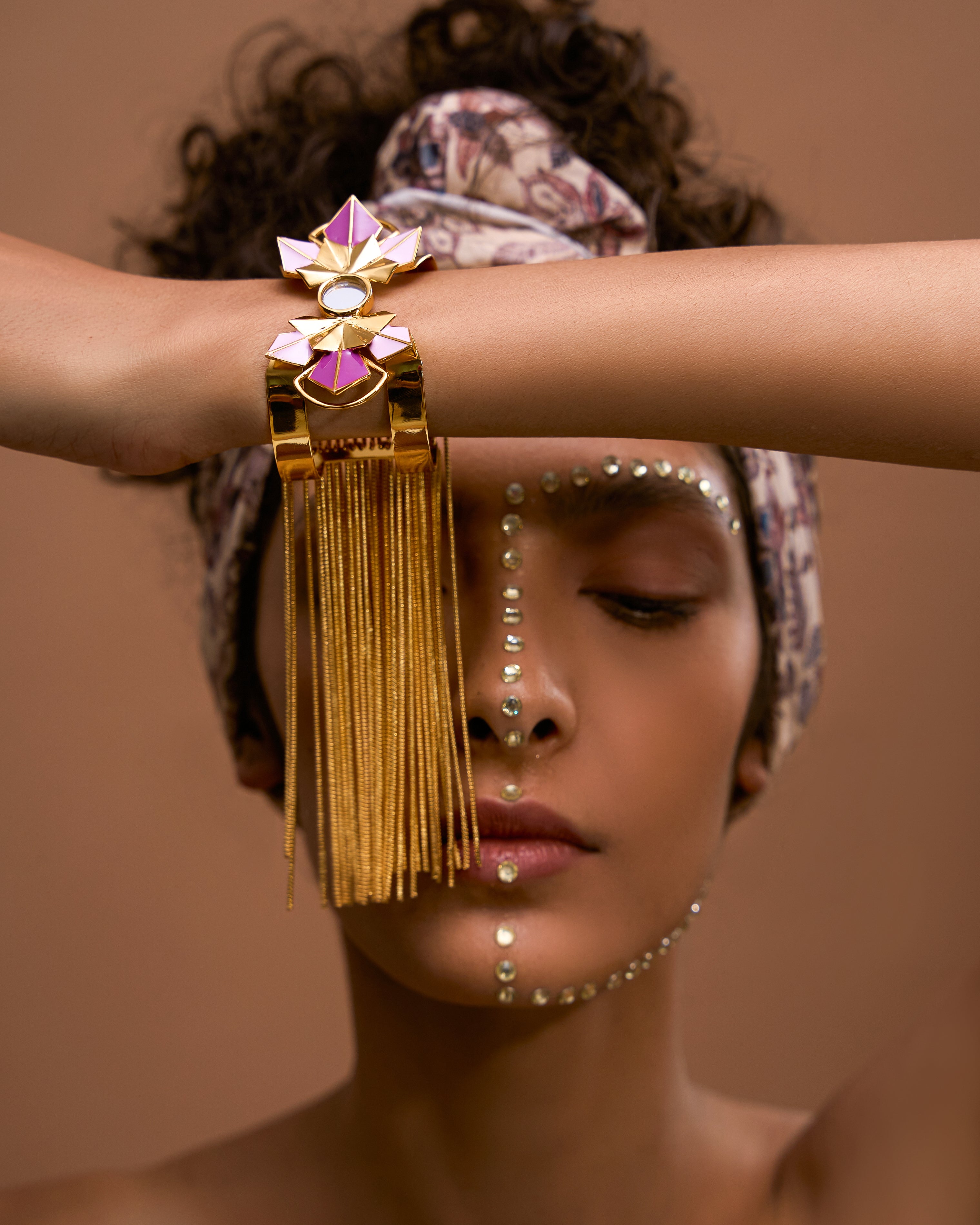 Stella Statement Handcuff