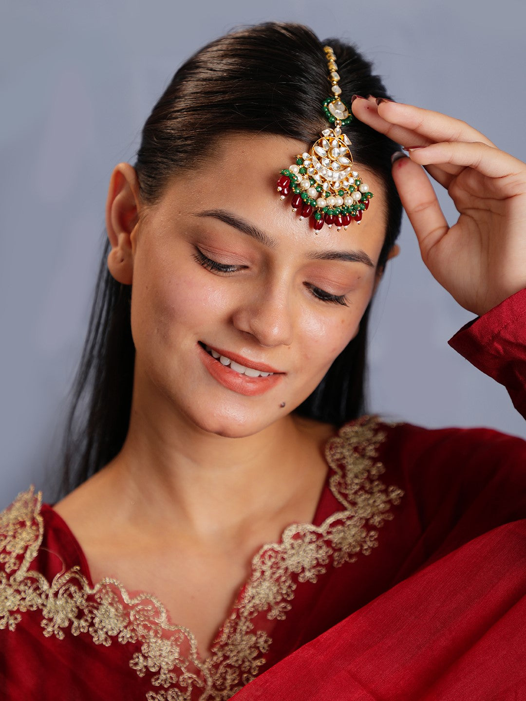 Red beads maangtikka