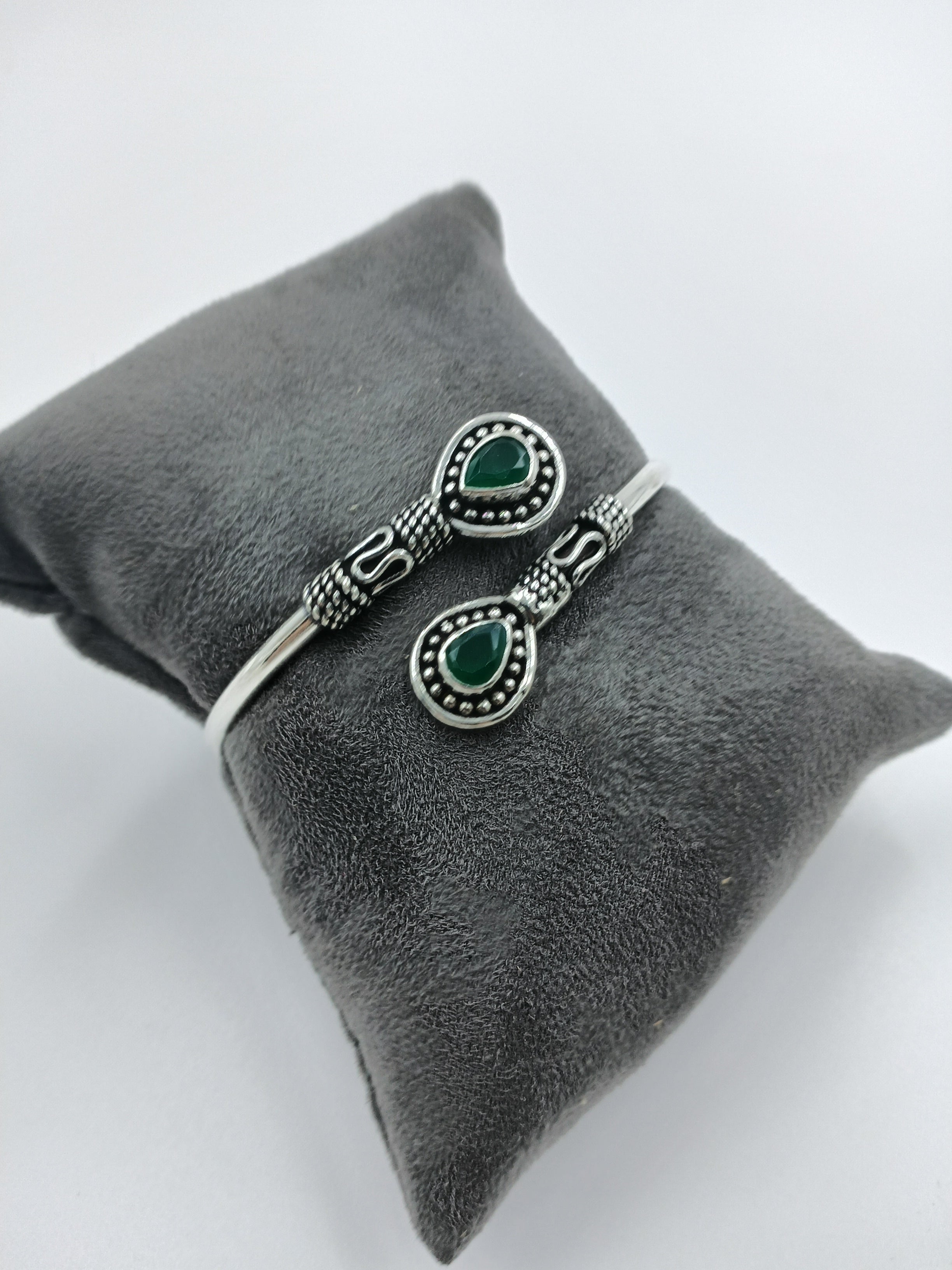 Green Teardrop Dual-Head Bracelet