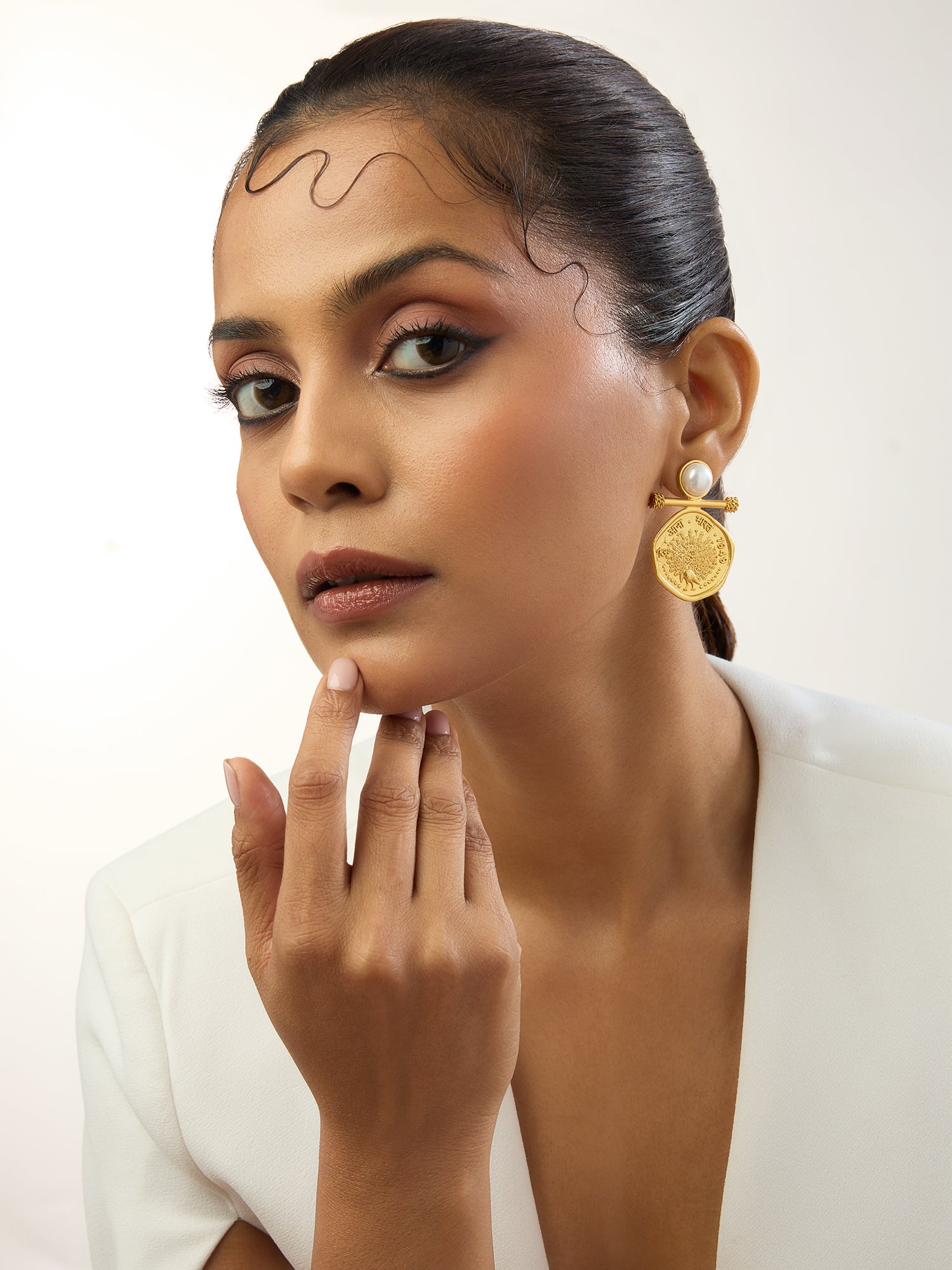 Kamal Pearl Earring