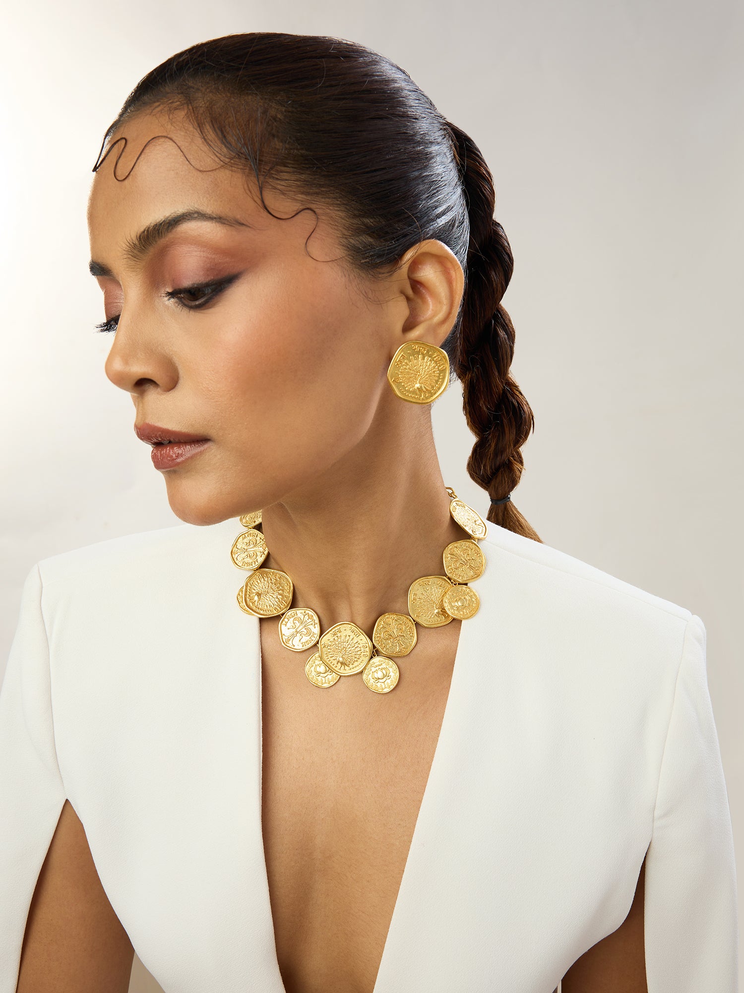 Mor Coin Stud