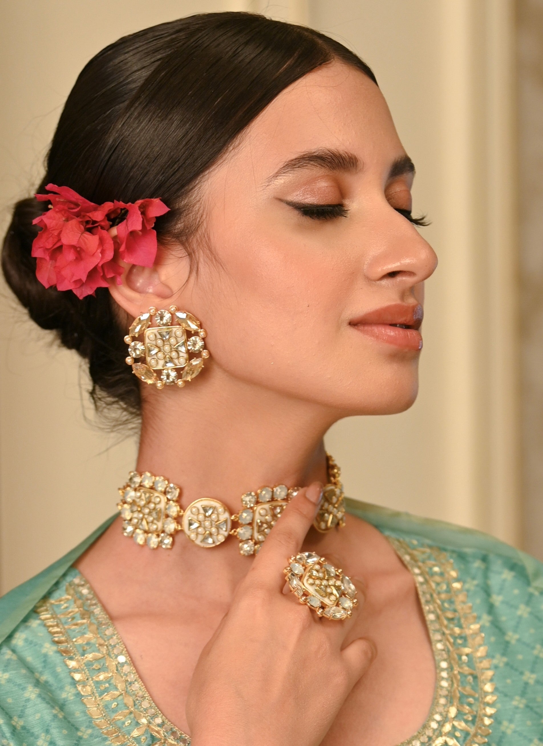 Suhaaya Mini Studs