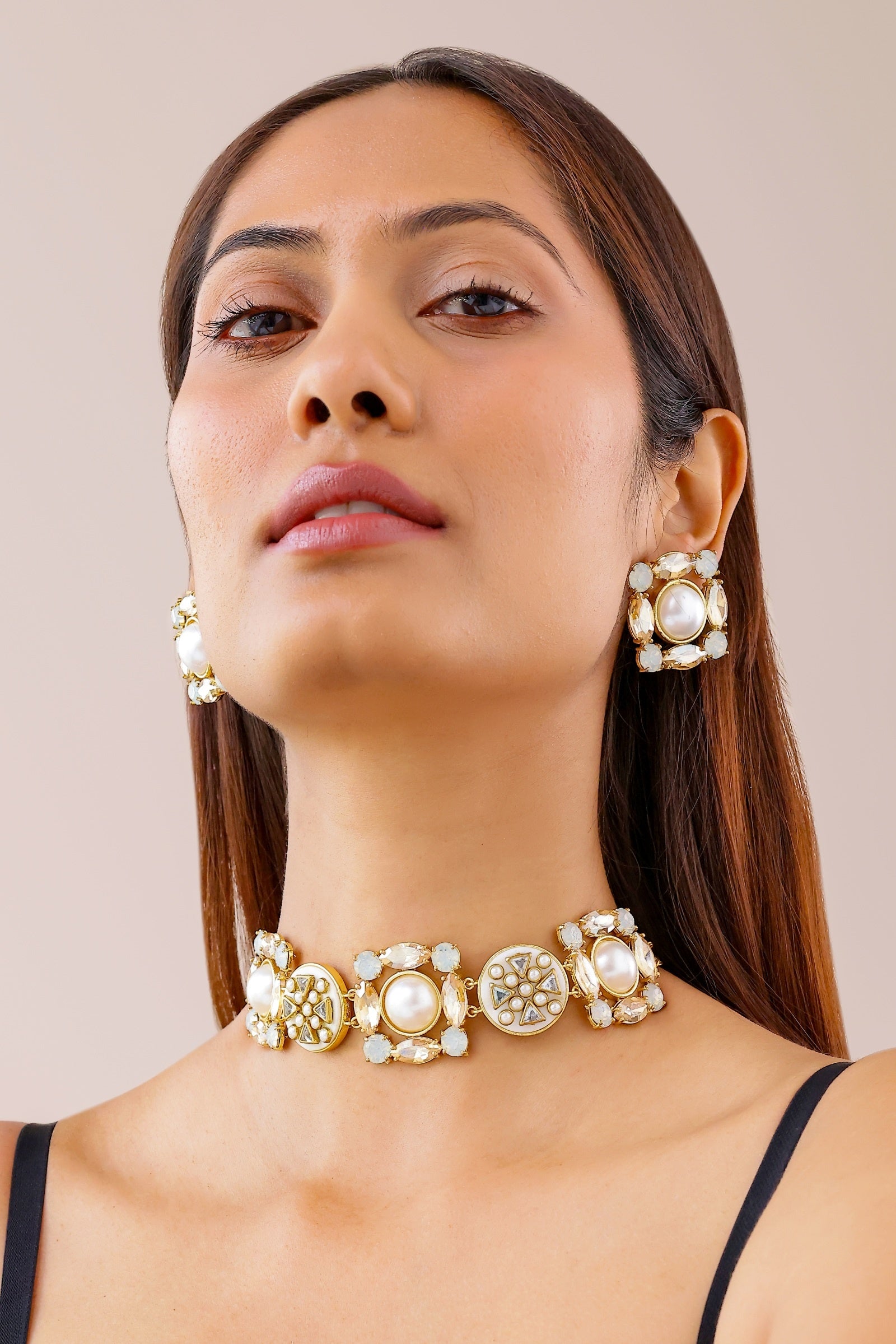 Veda Choker Set