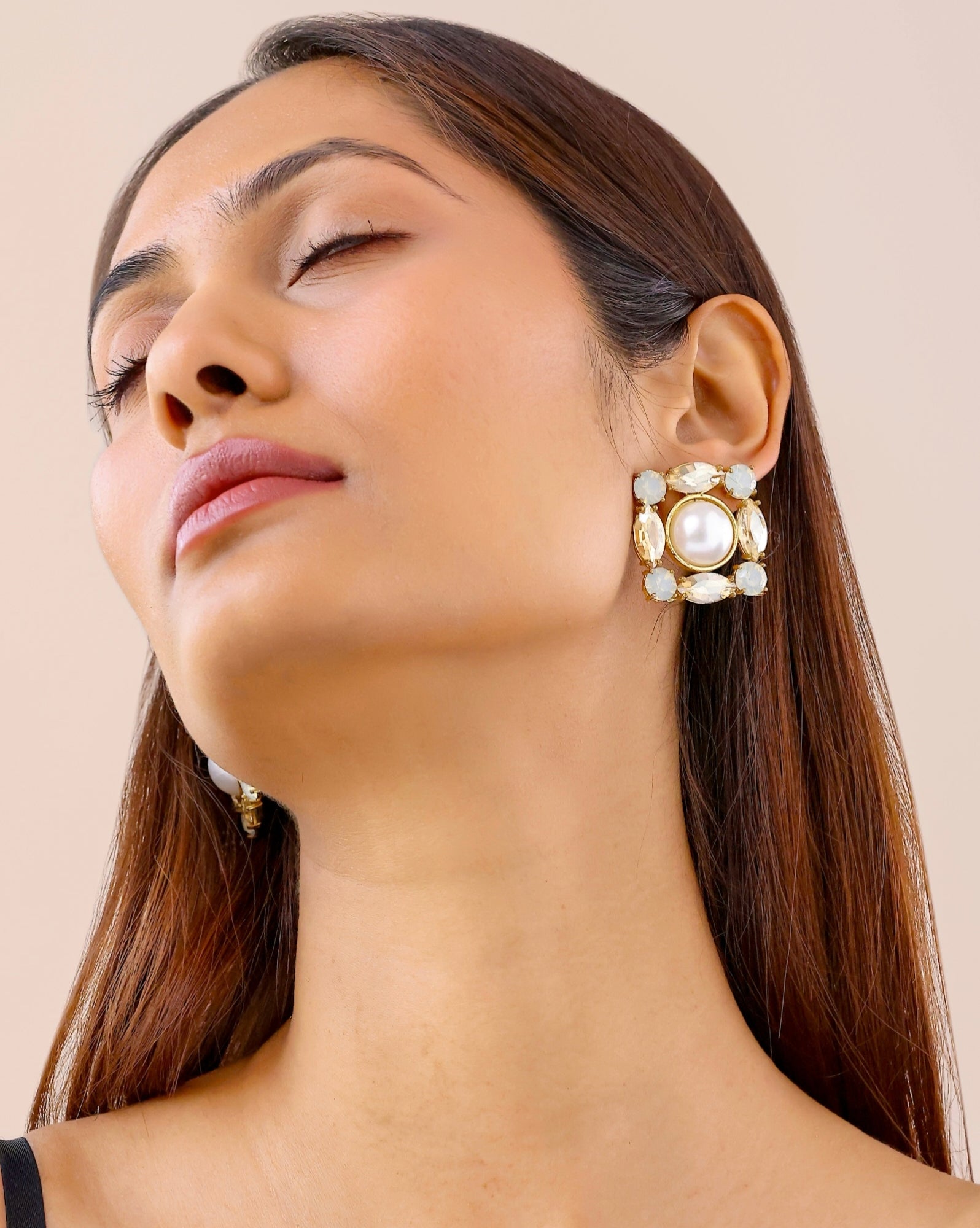 Veda Studs