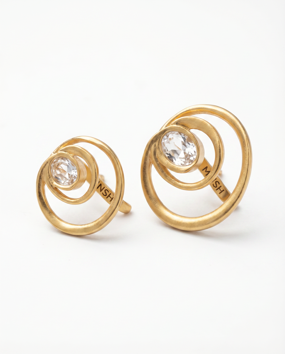 Wave curve earcuff