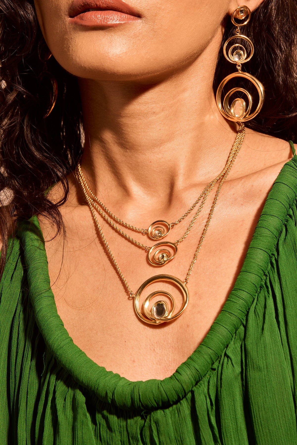 Wave curve trio necklace