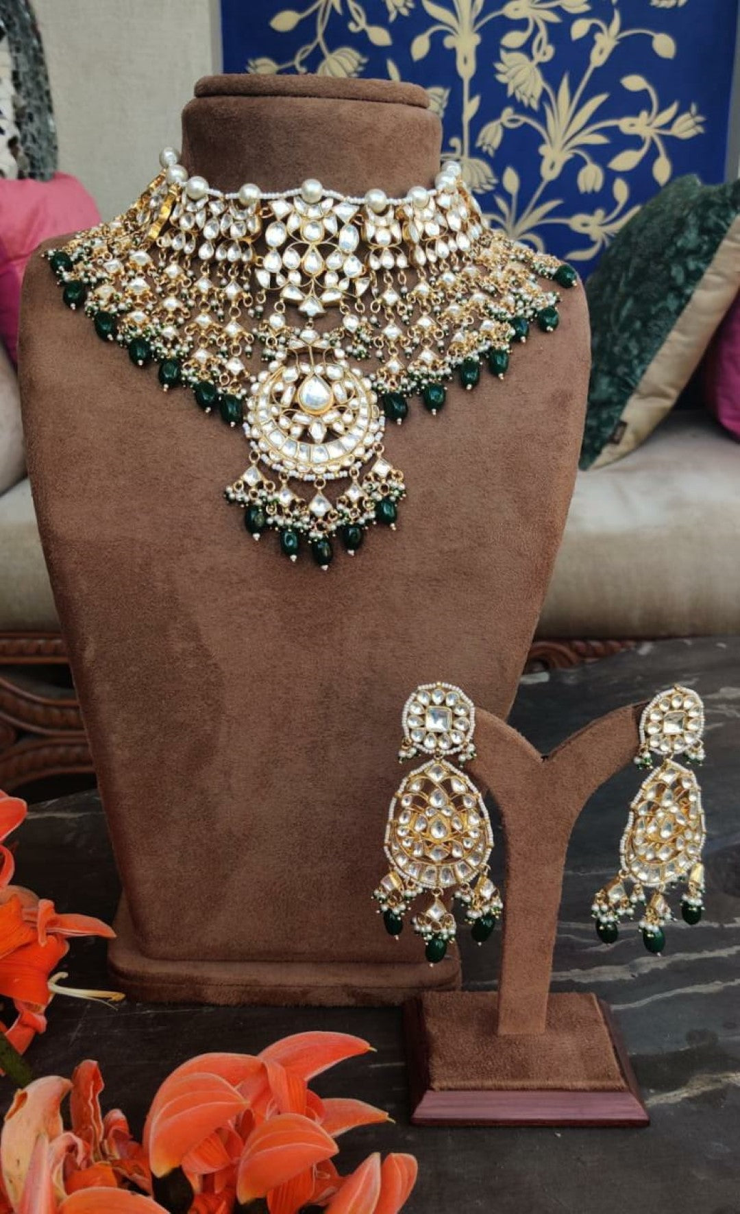 Green & White Traditional Wear Necklace Set