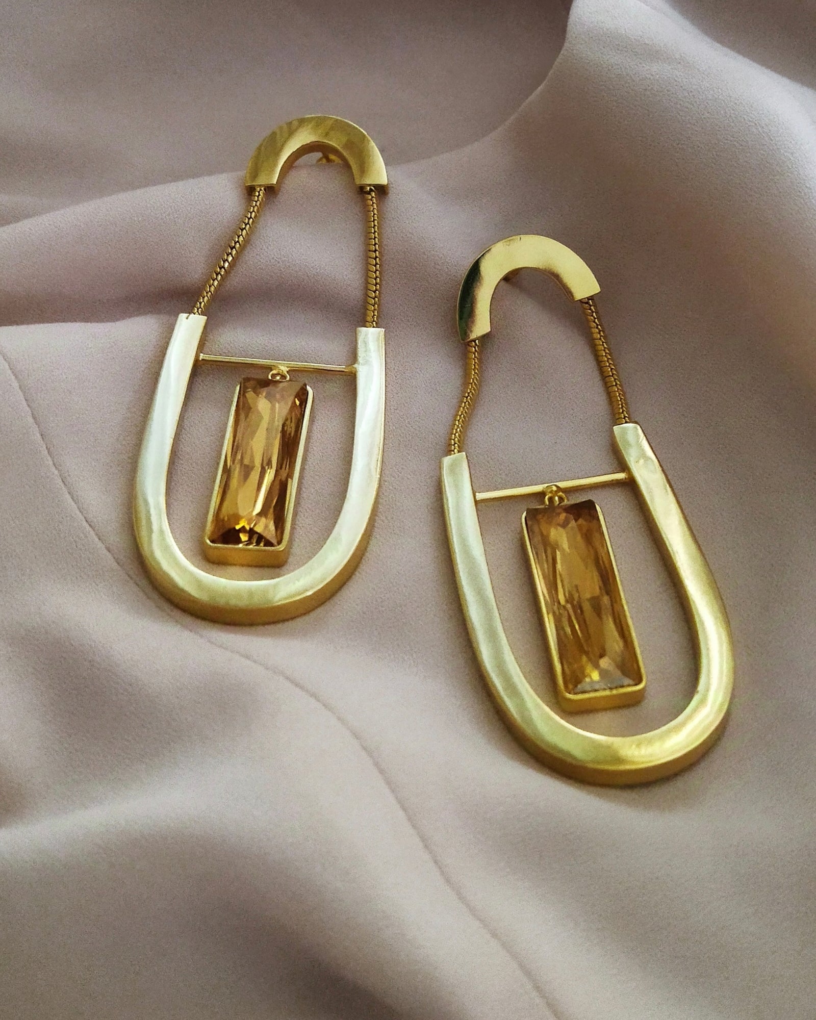 Zyla Danglers