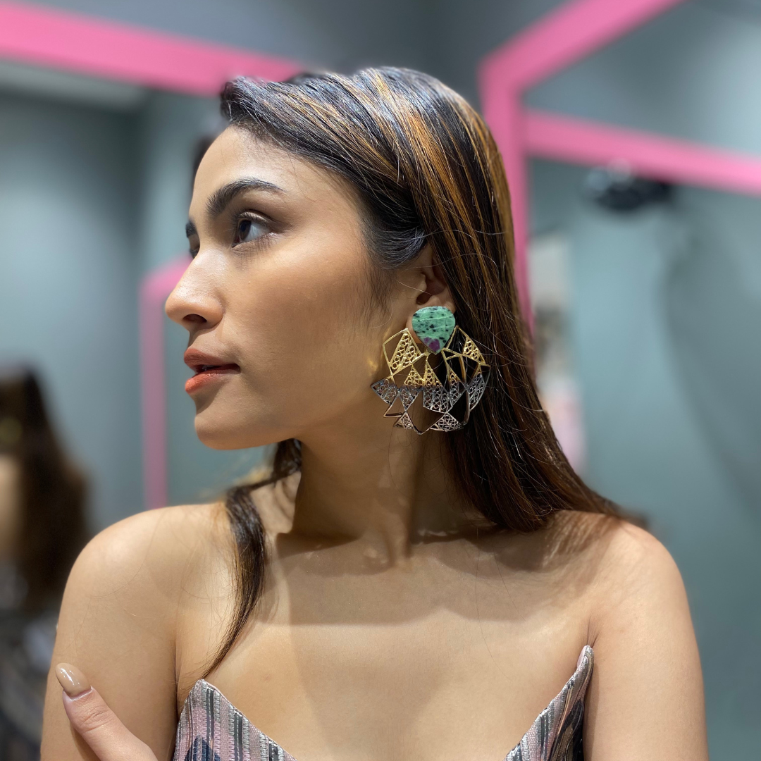 Titilating triangles earrings